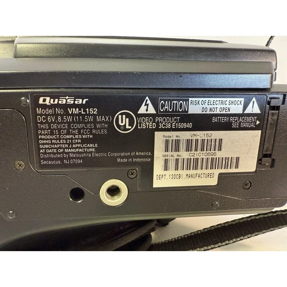 Quasar VM-L153 Camcorder VHSC 700x   Digital Zoom